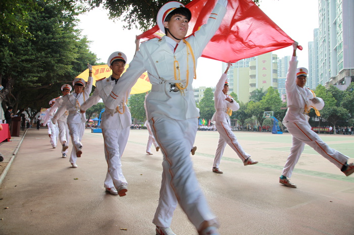 挥舞运动激情，，，，，，，，共筑国际化教育梦