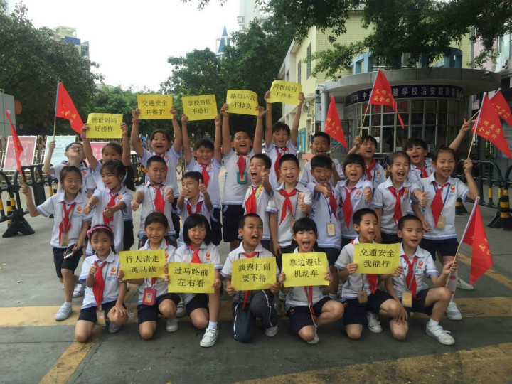 独具匠心：清静童谣记心间，，，，，清静行走我能行——小学部独具匠心的清静实践运动课受接待