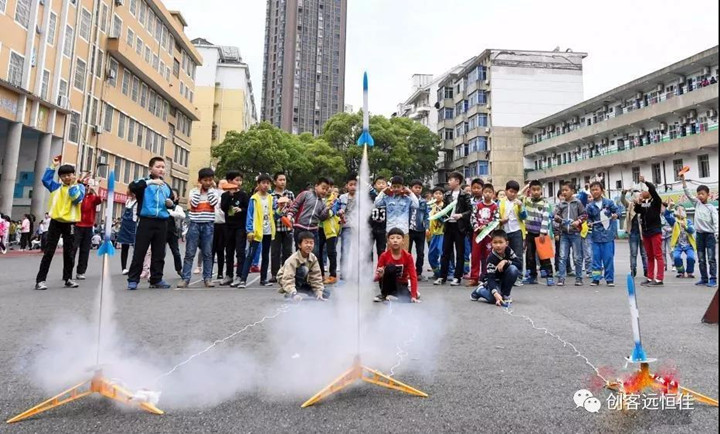 威廉希尔官网少年宫——创客开课啦