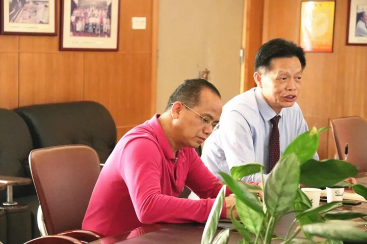 社区党委到下层，，，，，，，，调研党建促生长——景龙社区党委班子到龙华中英文调研纪实