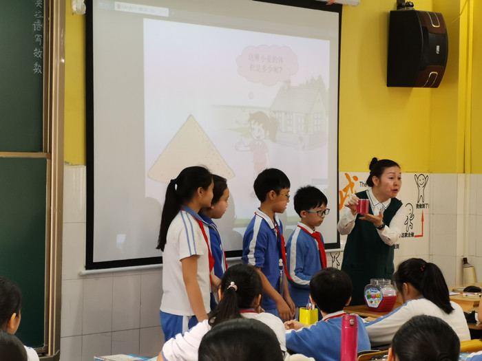 使命驱动学习，，，，，，落实焦点素养 ——小学部数学组教研运动报道