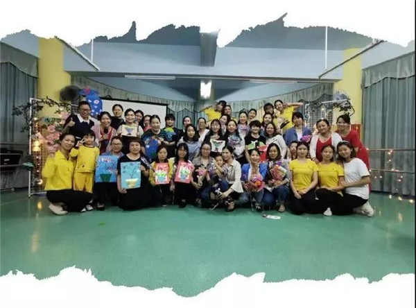 《感恩相伴?携手偕行》碧水龙庭幼儿园2019家委会暨母亲节庆祝唬；；；；；Ｔ硕