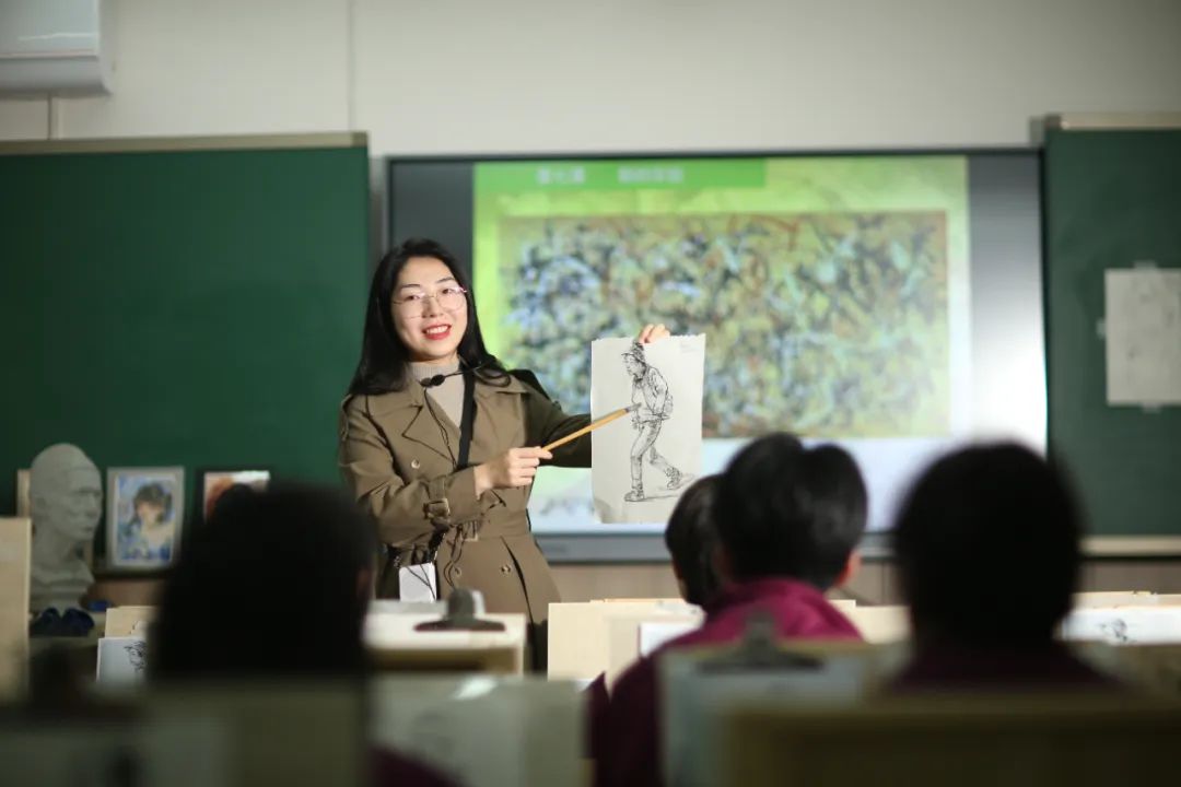 威廉希尔官网景炎高级中学五学生在市剪纸角逐中获奖